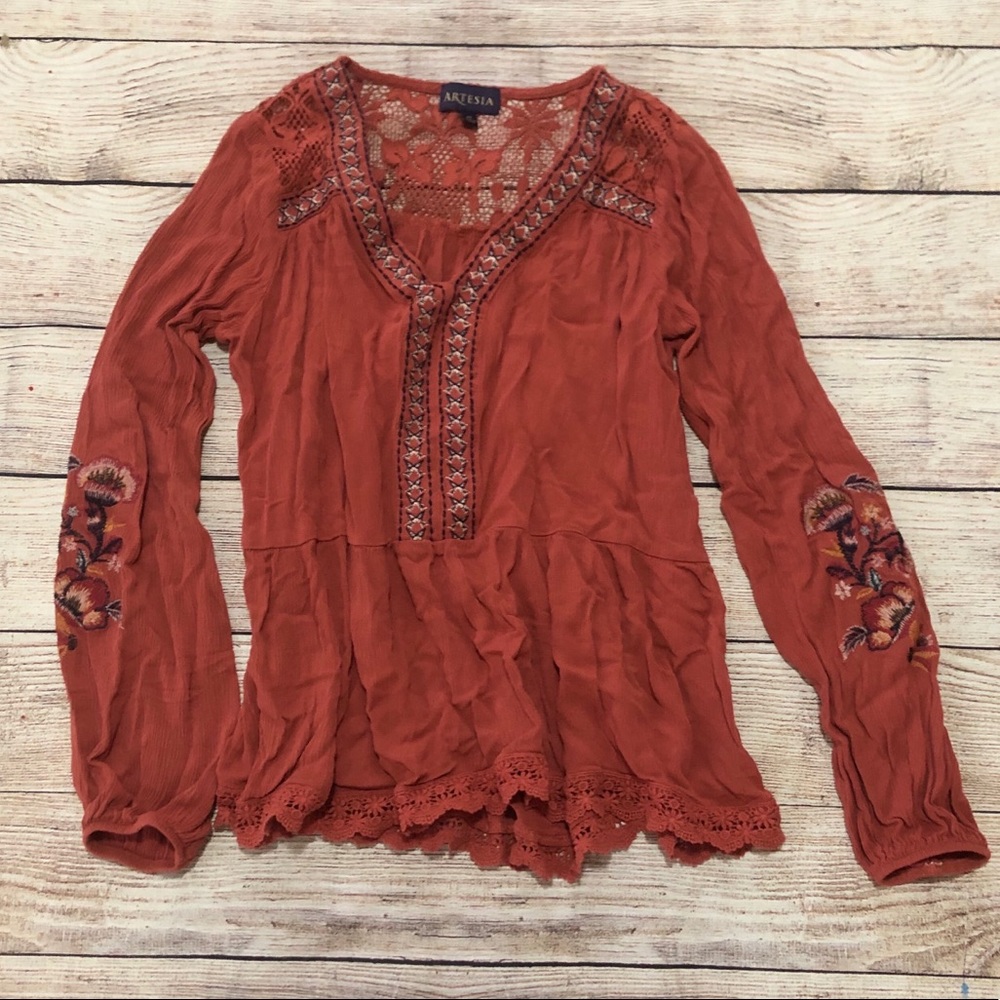 Long sleeved shirt